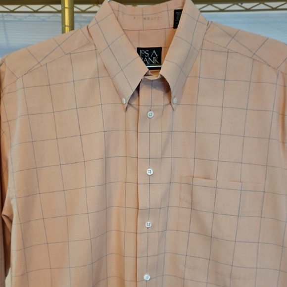 Jos. A. Bank Men's Peach Checkered Button Down Shirt, Sz M - Picture 3 of 9